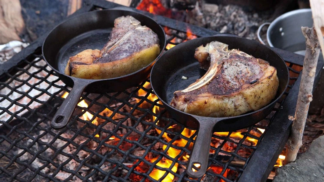 metal-supermarkets-steaks-thin-cast-iron-pan-image-2024