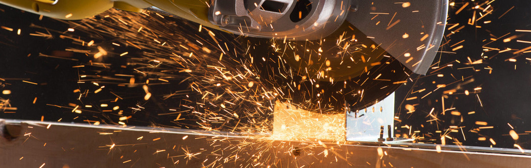 saw-cutting-metal-supermarkets-appleton