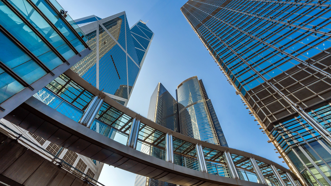 tall-metal-glass-structures