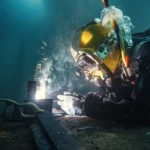 underwater-welder-welding-metal-pipes